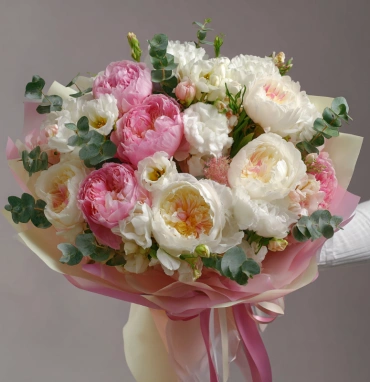 Букет с пионами «Зефирная фантазия»