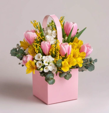 Композиция в сумочке «Весенний коктейль»