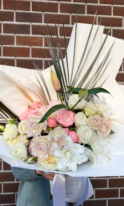 Нежное облако роз