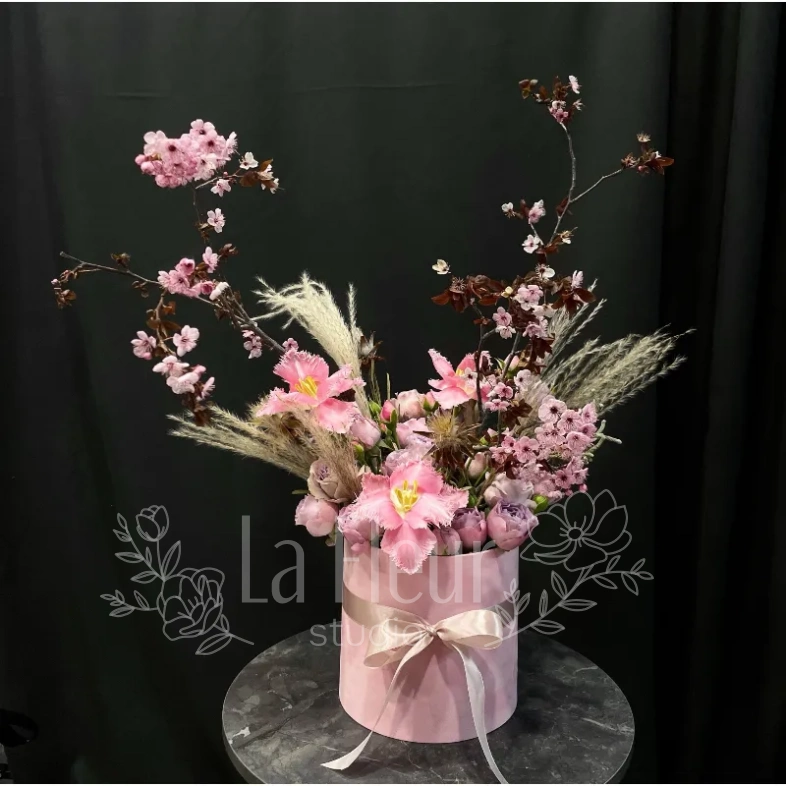 Цветочная композиция &laquo;Весеннее дыхание&raquo;