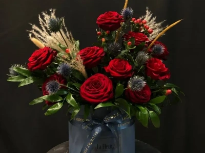 Цветочная композиция из роз «Сладкий ноябрь»