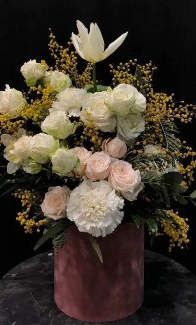 Цветочная композиция «Нежное сияние»