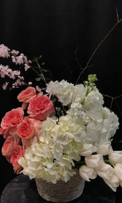 Цветочная композиция «Радужное сияние»