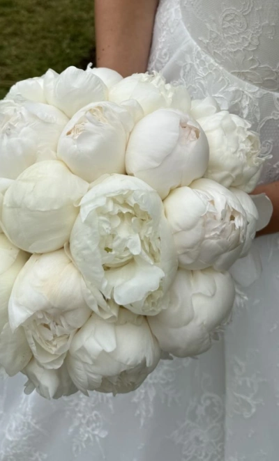 Свадебный букет из пионов