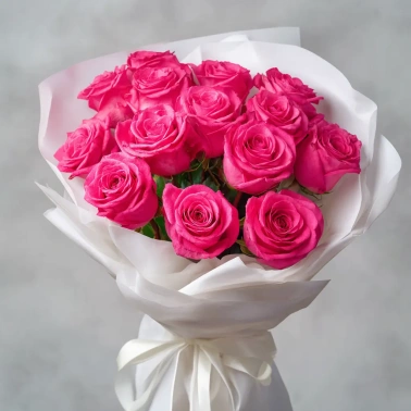 15 розовых роз 50 см