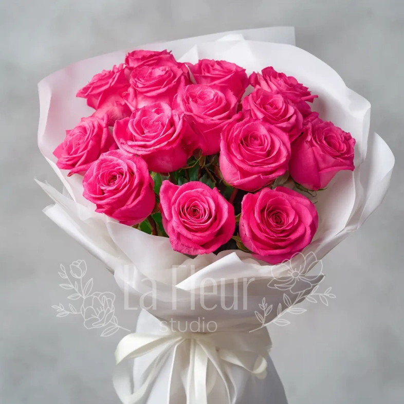 15 розовых роз 50 см