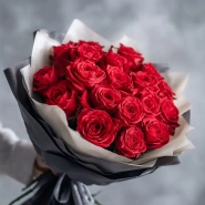 Красные розы &laquo;Поцелуй заката&raquo; 0